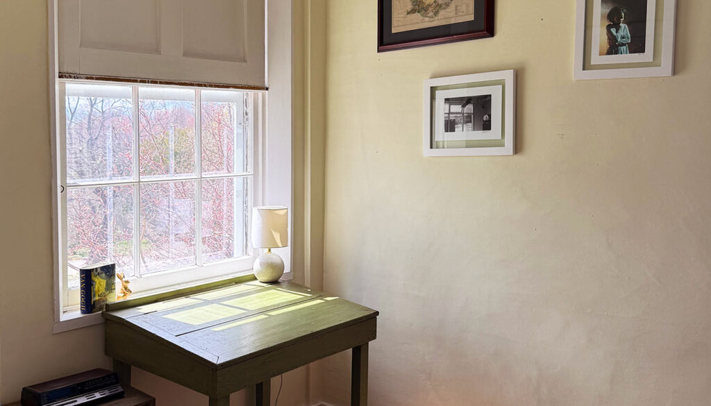 starlit room desk